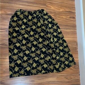 Elegant Black and Gold chain Patterned vintage Skirt​